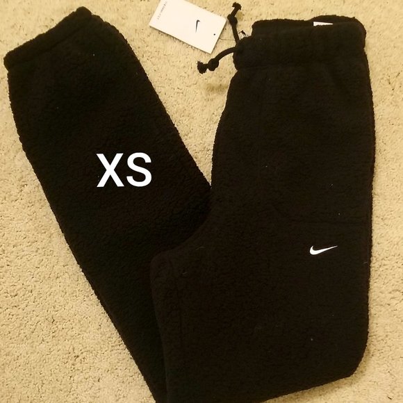 Nike fuzzy jogger sweatpants - Picture 1 of 5